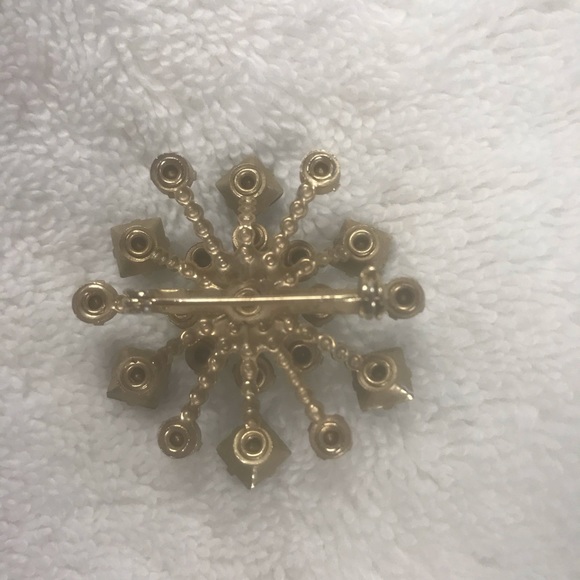 Vintage Two-Tone Green Rhinestone Brooch Lapel Pin - Picture 7 of 8